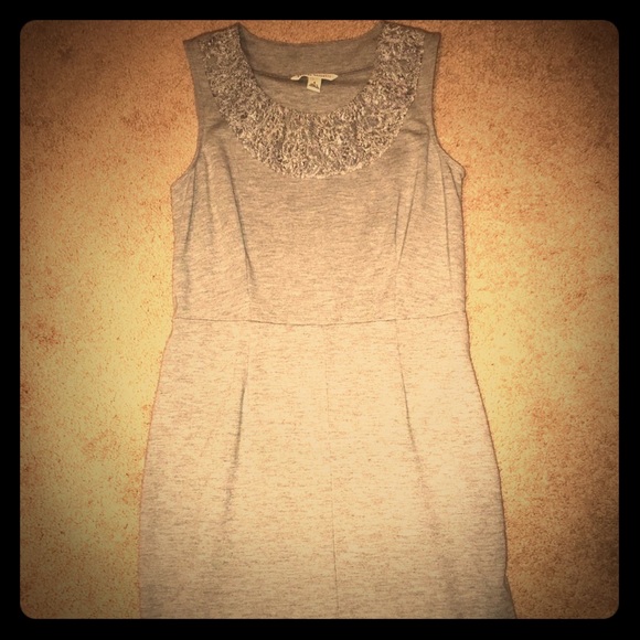 Banana Republic Dresses & Skirts - Banana Republic gray sheath‎ dress size 6